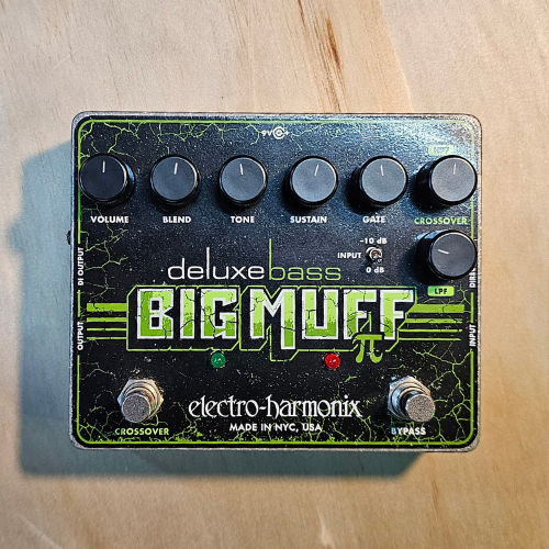 Second Hand - Electro Harmonix Deluxe Bass "Big Muff Pi" Fuzz/Distortion/Sustainer Pedal