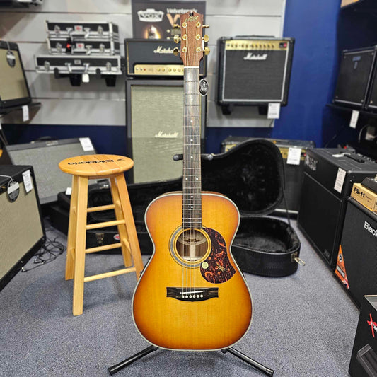 Maton EBG Series EBG808 Nashville Electric/Acoustic Guitar with Case