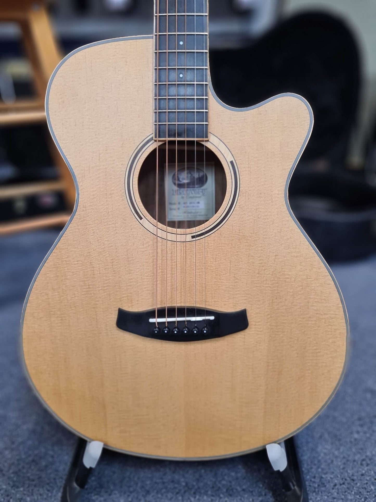 Tanglewood DBTSFCEBW Discovery Exotic Superfolk Electric/Acoustic Guitar