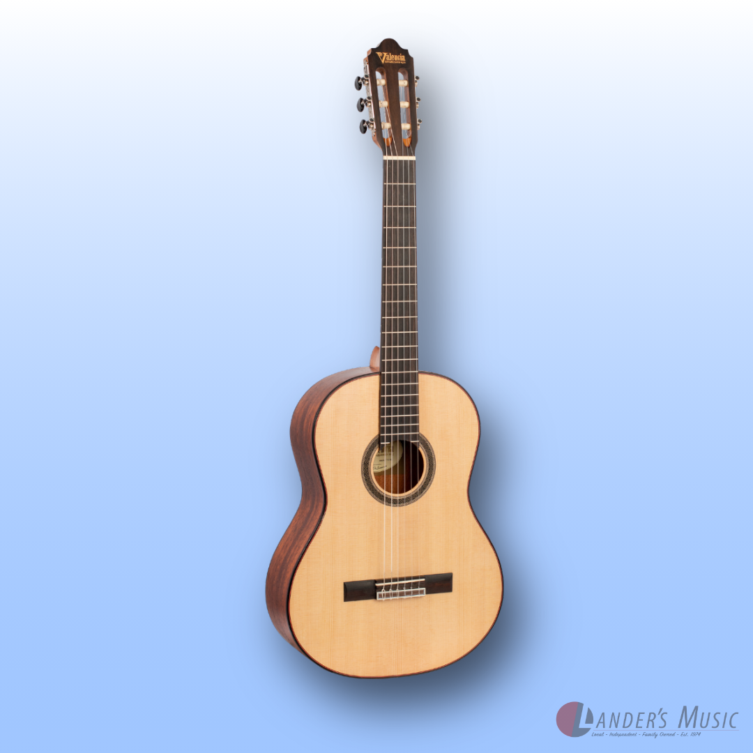 Valencia VC704 4/4 Size Nylon String Guitar