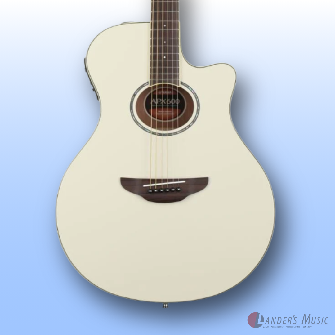 Yamaha APX600 Vintage White Electric/Acoustic Guitar