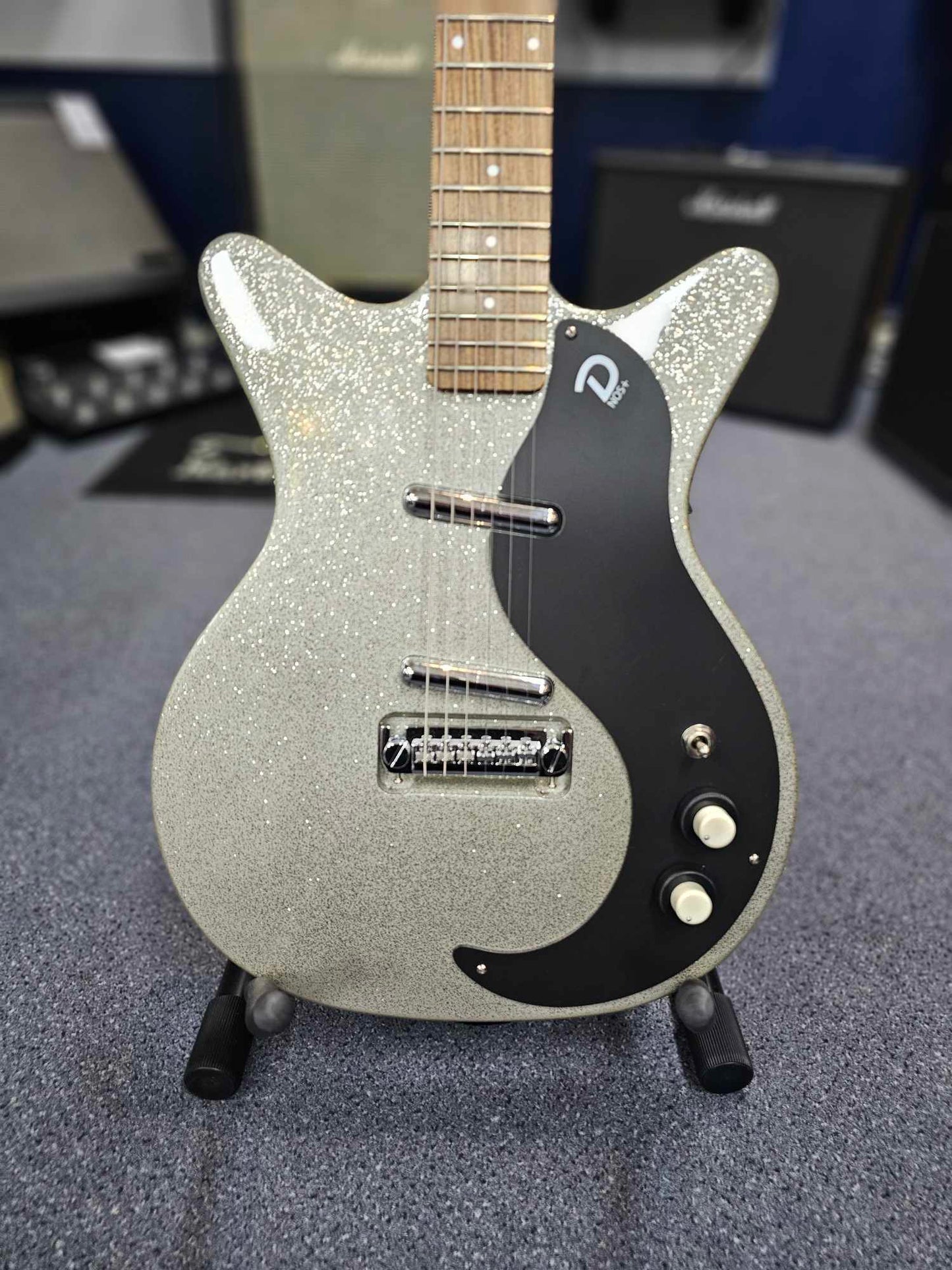 Danelectro '59 Modified NOS+ Silver Metal Flake