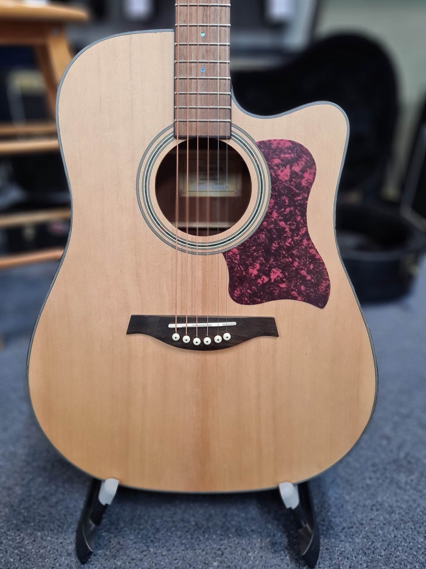 Gilman GD10CE Natural Electric/Acoustic Guitar