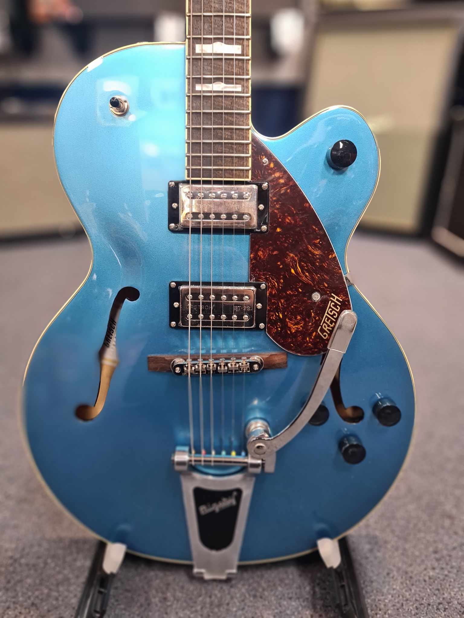 Gretsch streamliner riviera deals blue