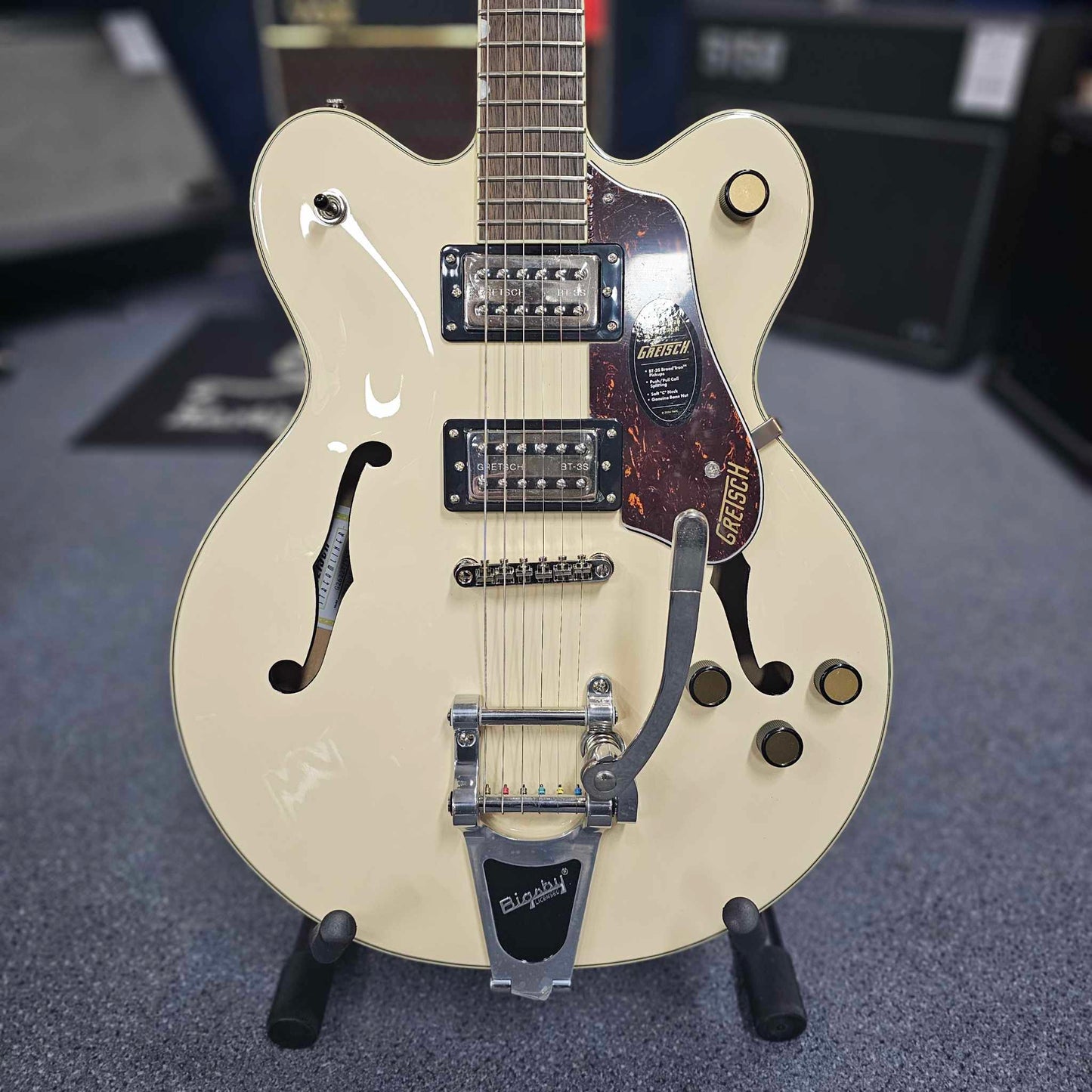 Gretsch G2622T Streamliner Vintage White Electric Guitar