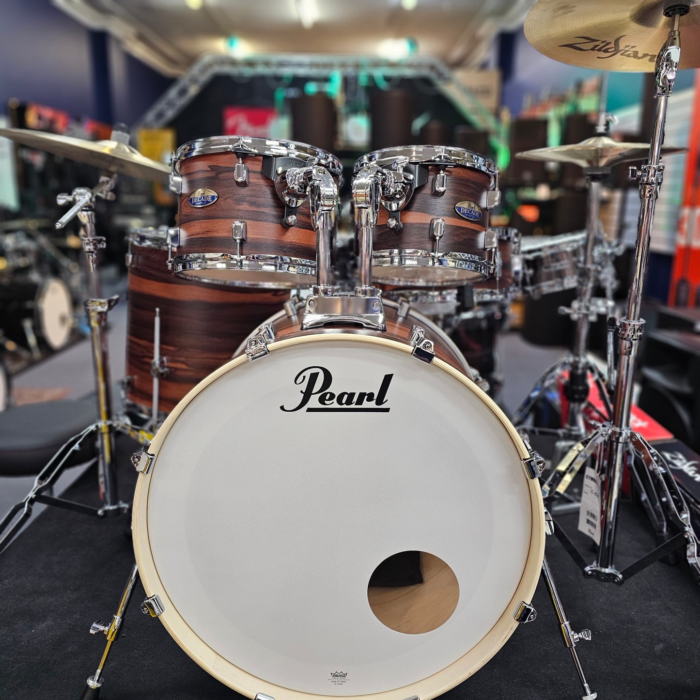 Pearl Decade Maple Fusion + 22" Matte Dark Walnut 5 Piece Drum Kit with Hardware