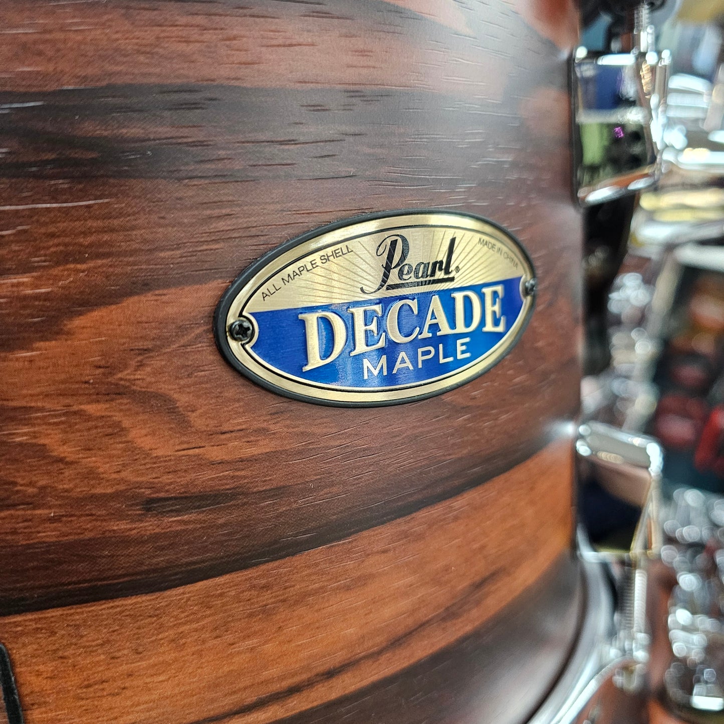 Pearl Decade Maple Fusion + 22" Matte Dark Walnut 5 Piece Drum Kit with Hardware