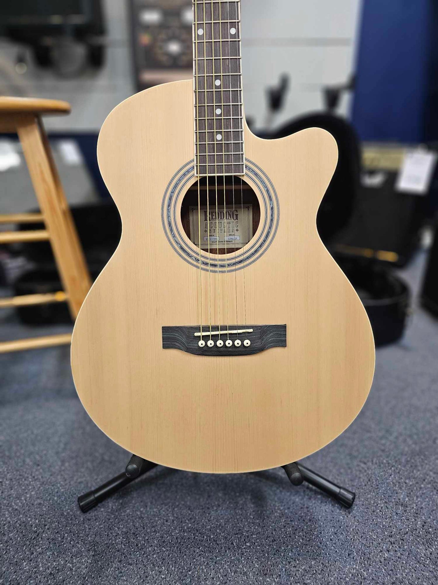 Redding RGC61CENS Grand Auditorium Natural Electric/Acoustic Guitar