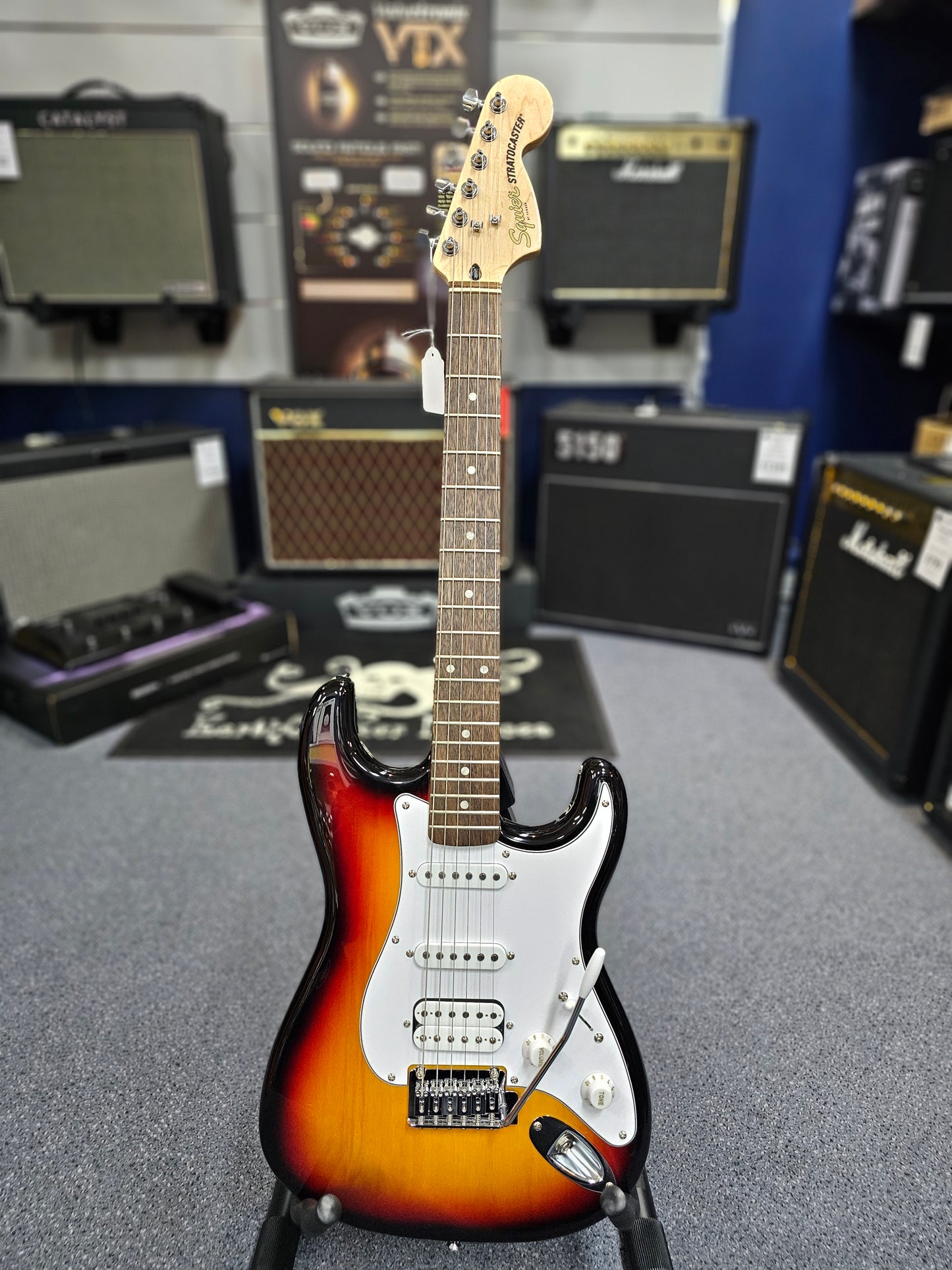 Squier Affinity Series Stratocaster Jr in 3-Colour Sunburst Electric Guitar