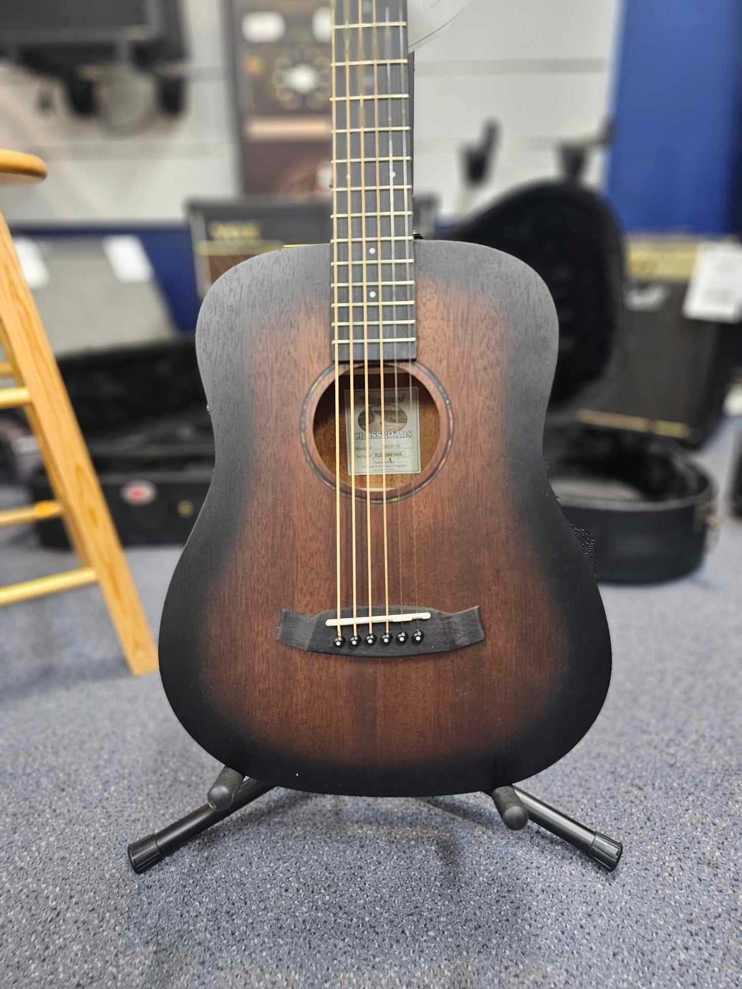 Tanglewood TWCRTE Crossroads Traveller Electric/Acoustic Guitar