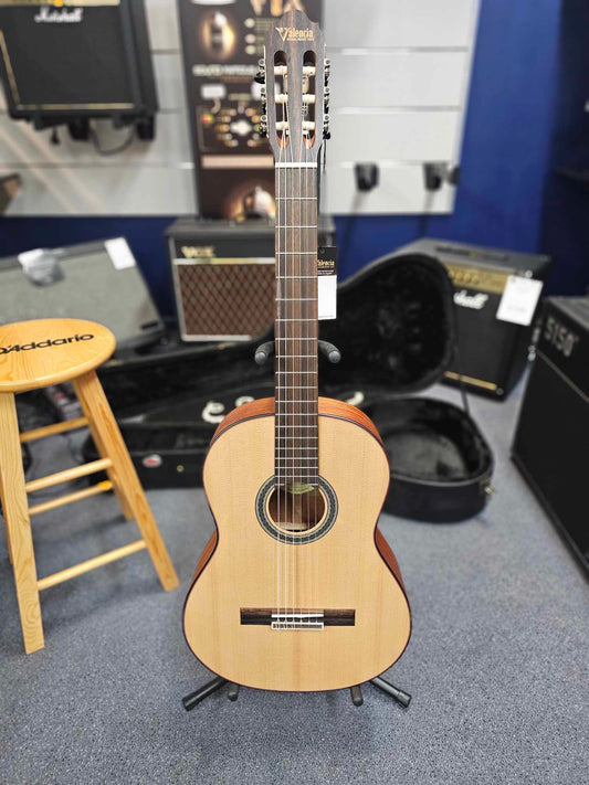 Valencia VC704 4/4 Size Nylon String Guitar