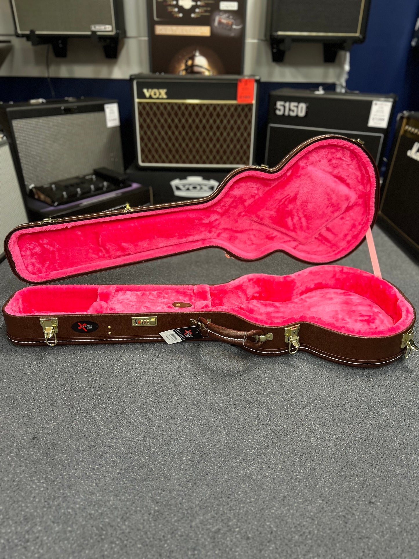 Xtreme Brown Hard Case for LP Shaped Guitars