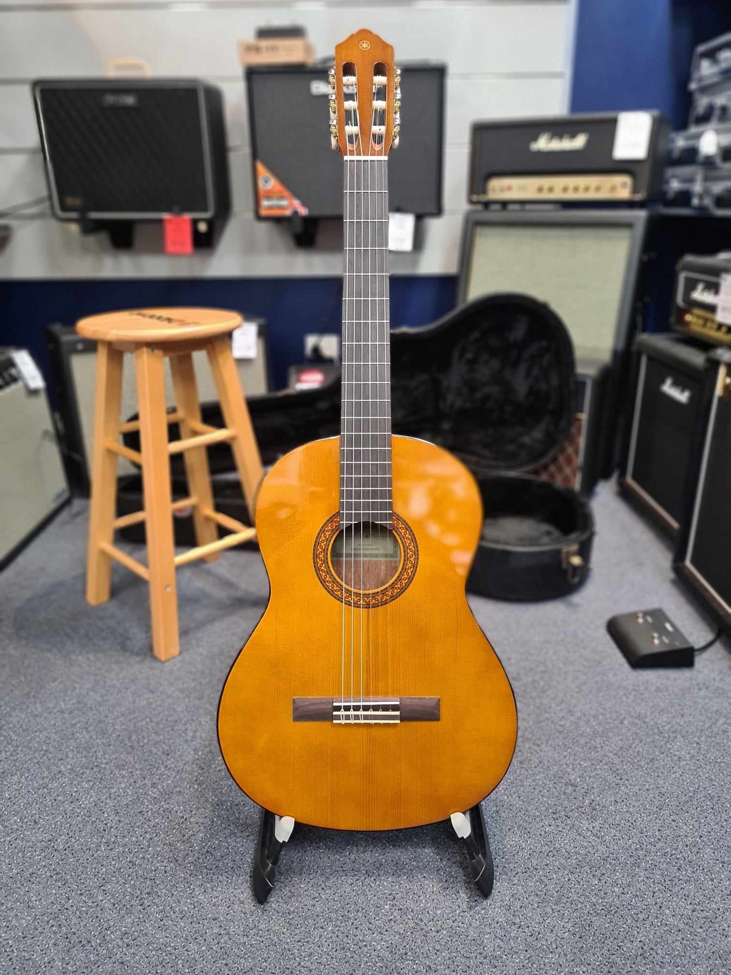 Yamaha C40 Classical Guitar Gigmaker Pack