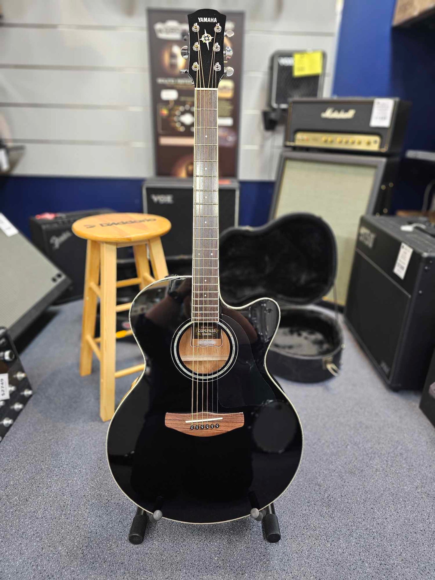 Yamaha CPX600 Black Electric/Acoustic Guitar