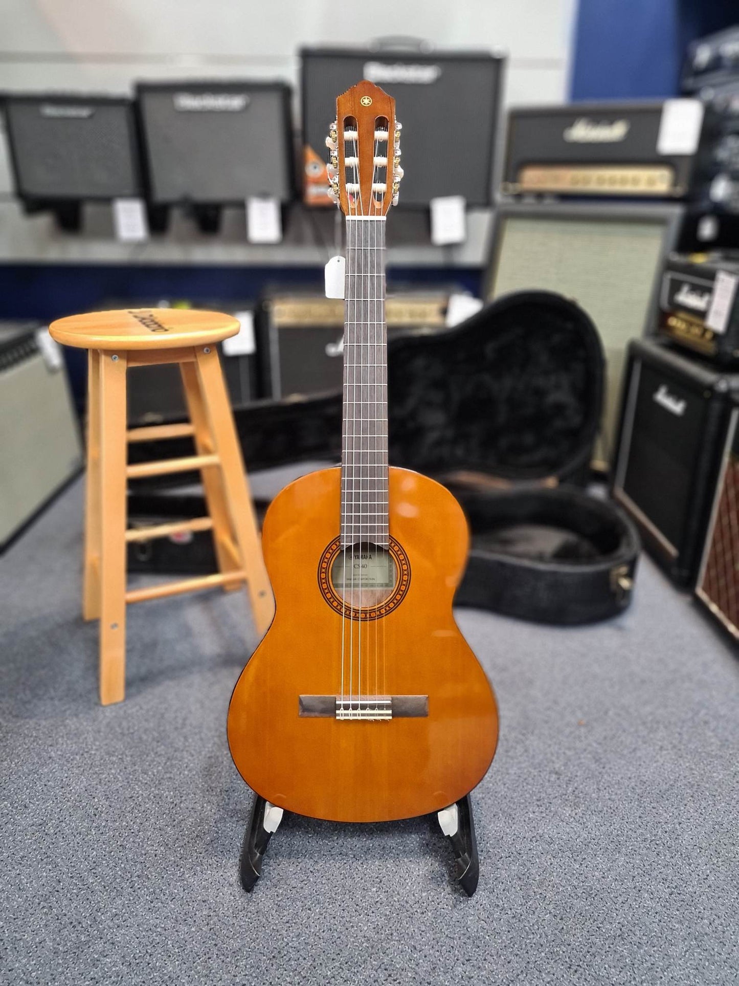Yamaha CS40 3/4 Classical Acoustic Guitar