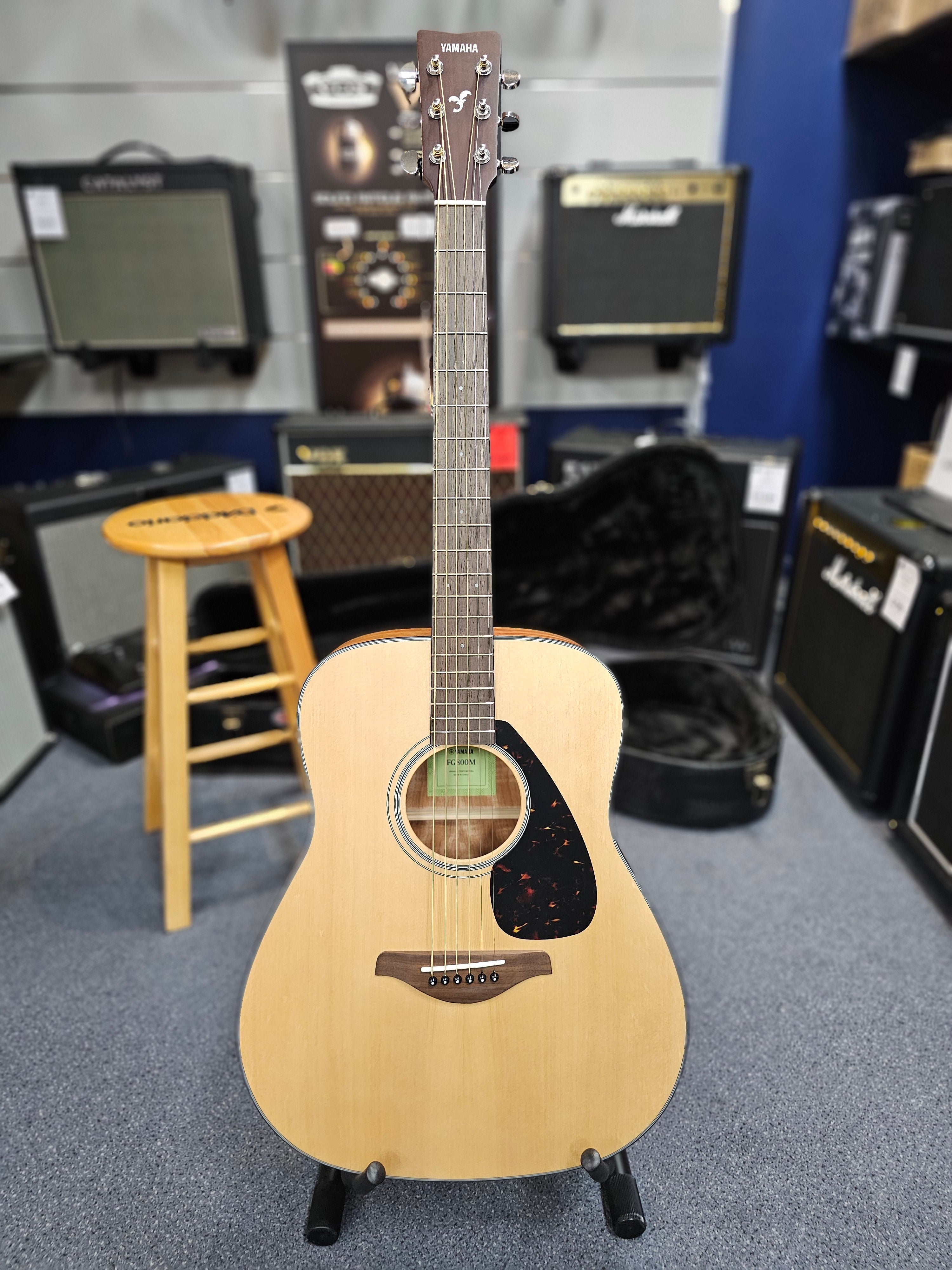 Yamaha Gigmaker FG800 Acoustic Guitar Pack – Lander's Music Store