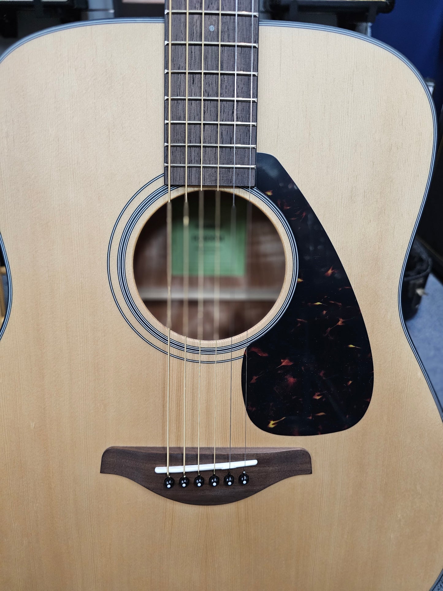 Yamaha Gigmaker FG800 Acoustic Guitar Pack