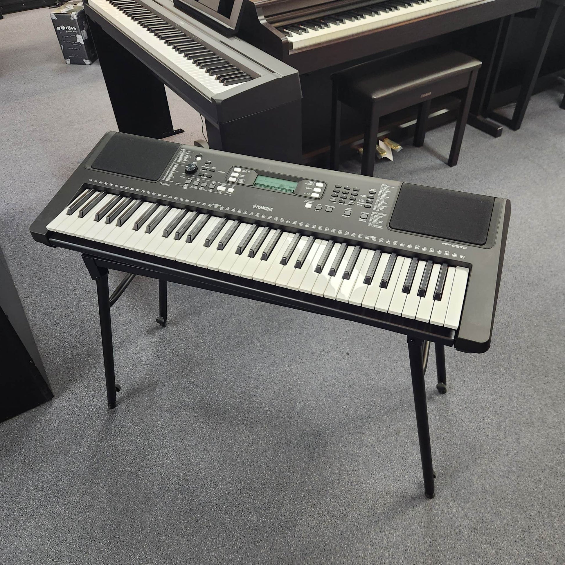 Yamaha PSR-E373 Keyboard – Lander's Music Store